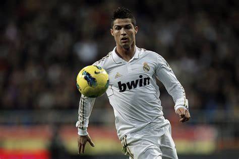 Xác thực thông tin Ronaldo xin đá cho CLB Real Madrid trong vòng 6 tháng